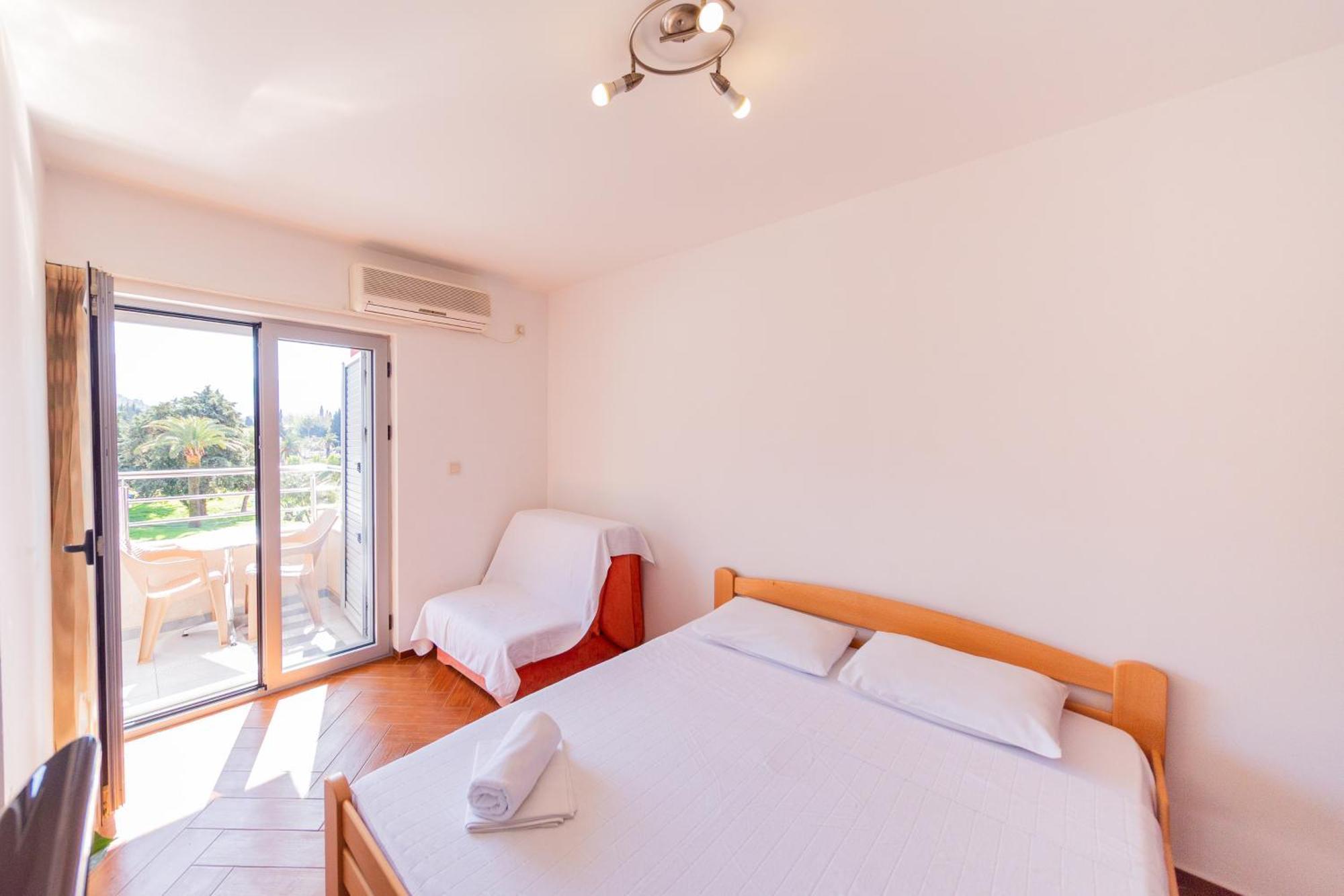 Sms Apartments Будва Экстерьер фото